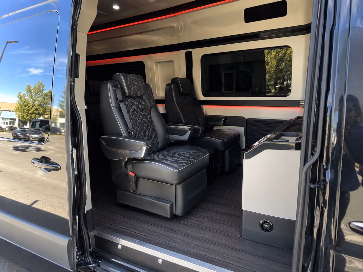 tyler 20 passenger sprinter van inside