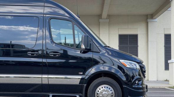 tyler 12 passenger sprinter van